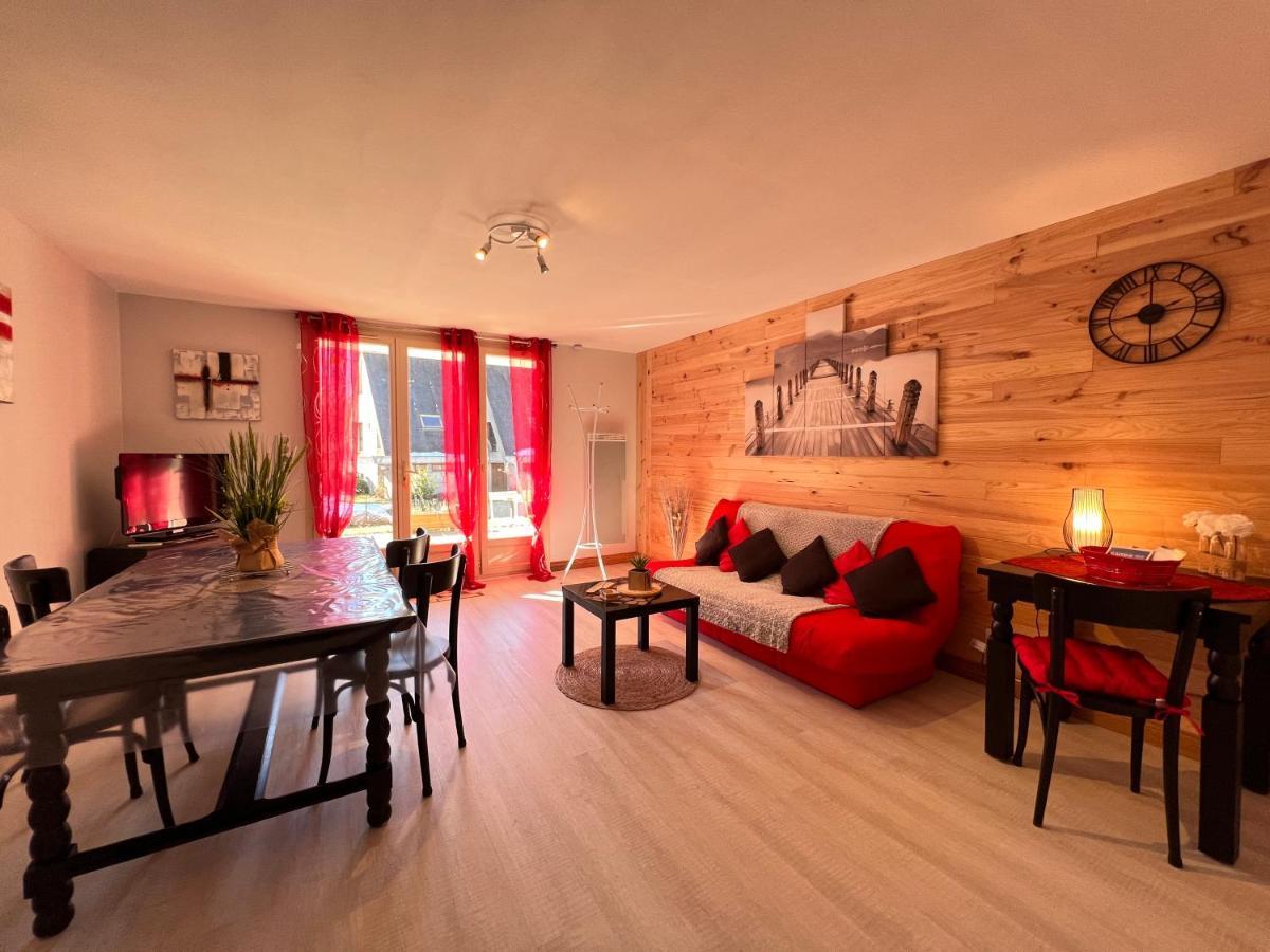 T2 Ensoleille. Terrasse Et Vaste Jardin Commun Apartment โกเตอเรต์ ภายนอก รูปภาพ
